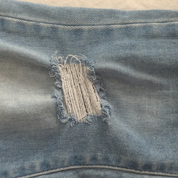 KanCan 28 Distressed Crop Jean - Picture 5 of 9